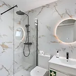 Largo Da Praca Boutique In Center By Se